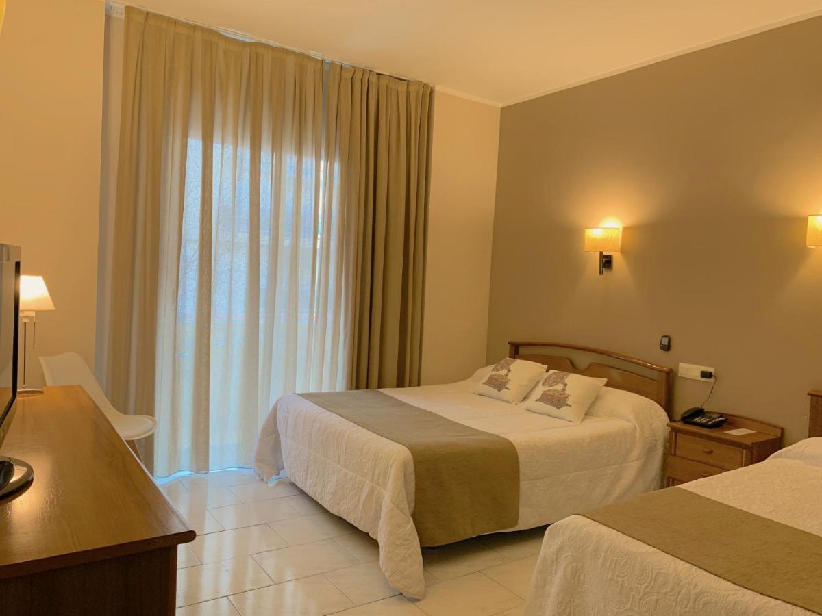 Hotel Restaurant Llansola Sant Carlos de la Ràpita Dış mekan fotoğraf