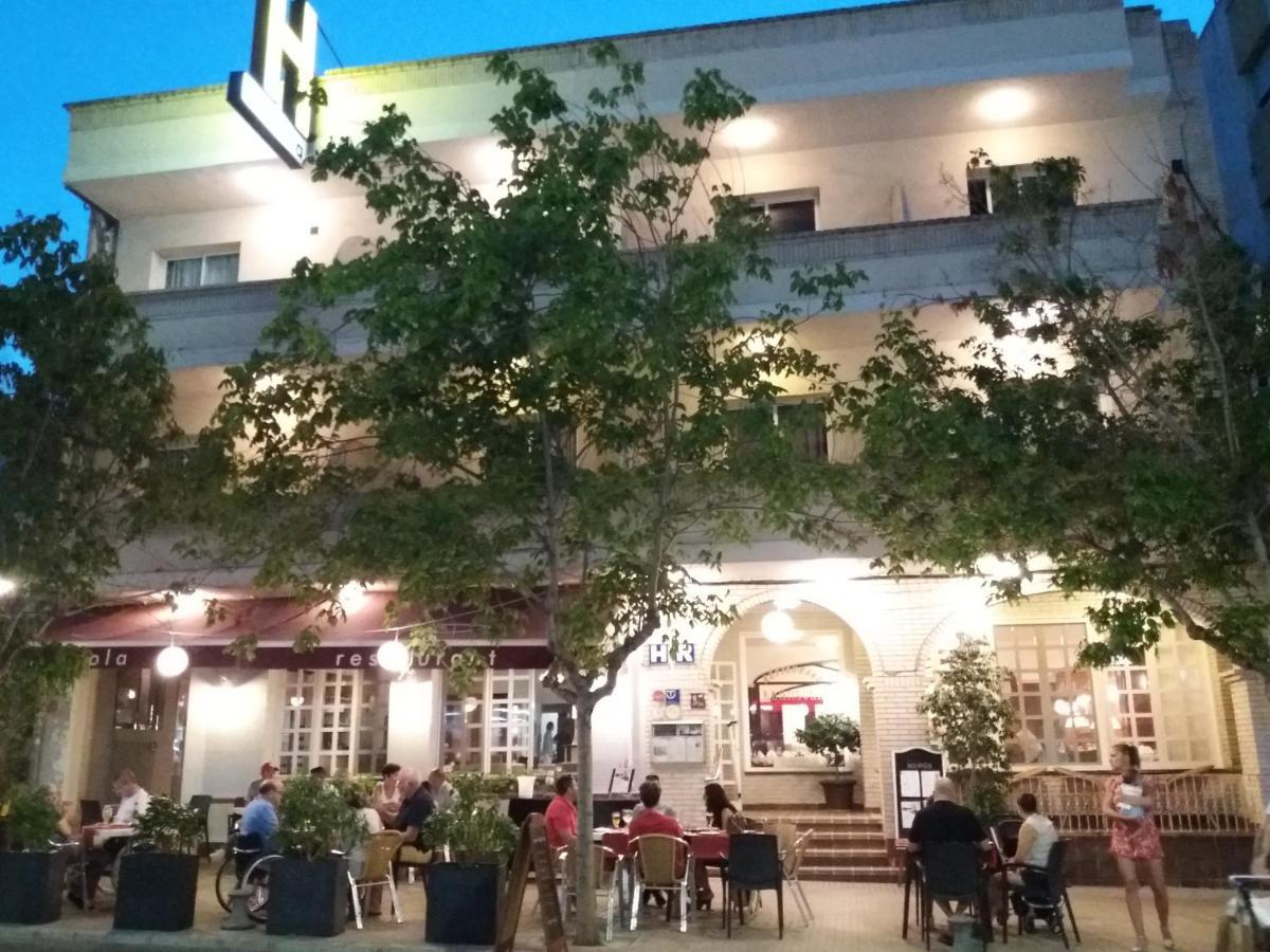 Hotel Restaurant Llansola Sant Carlos de la Ràpita Dış mekan fotoğraf