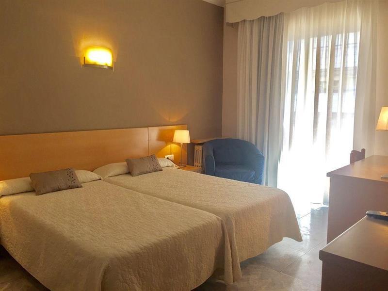 Hotel Restaurant Llansola Sant Carlos de la Ràpita Dış mekan fotoğraf