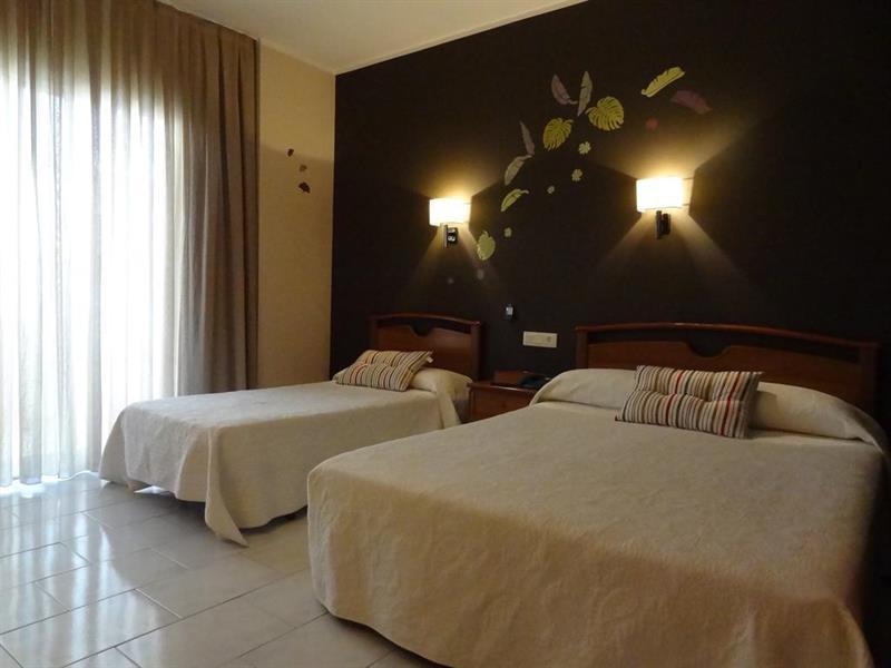Hotel Restaurant Llansola Sant Carlos de la Ràpita Dış mekan fotoğraf